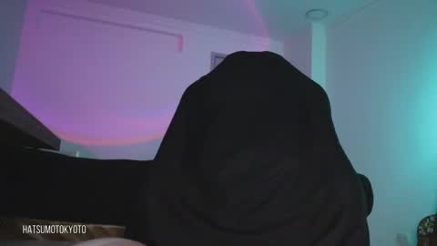 More content   2   online show from 11, 10, 2025