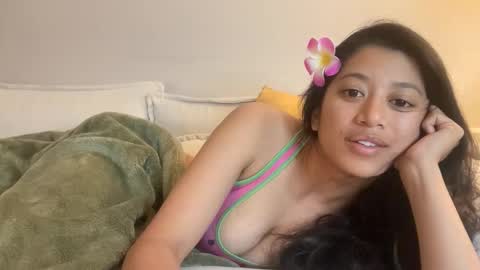 Snapshot of hawaiigirl_ chatting on 25, 11, 2025 hawaiigirl_ online show from 25, 11, 2025