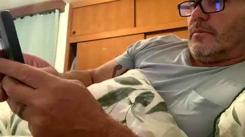 Snapshot of hawks2113 chatting on 24, 2, 2025 hawks2113 online show from 24, 2, 2025