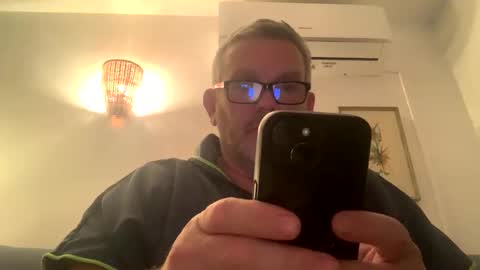 Snapshot of hawks2113 chatting on 25, 2, 2025 hawks2113 online show from 25, 2, 2025