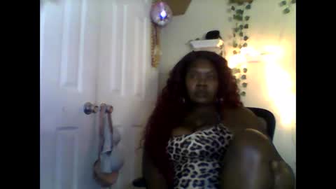 hawtchoc37 online show from 14, 10, 2025