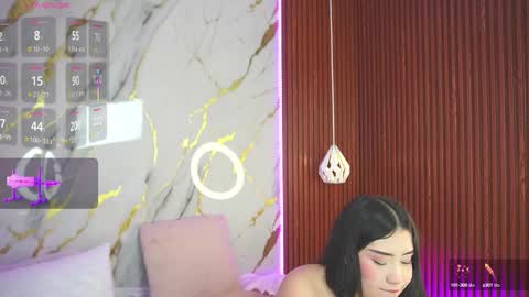 haylie  See you tonight at 8pm Colombia time online show from 2, 3, 2025