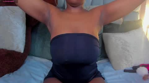 Snapshot of hazel_lanee chatting on 4, 6, 2026 hazel_lanee online show from 4, 6, 2026