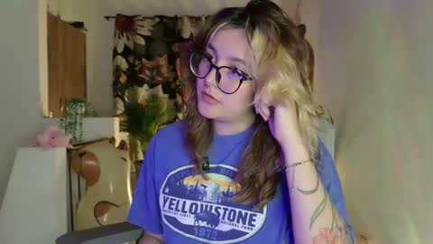 Snapshot of hazelbrownn23 chatting on 14, 5, 2026 Hazel Brown online show from 14, 5, 2026
