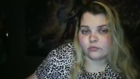 Hazeleyez97 online show from 25, 11, 2025