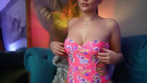 Snapshot of hazelgalaxy chatting on 30, 11, 2025 Hazel online show from 30, 11, 2025