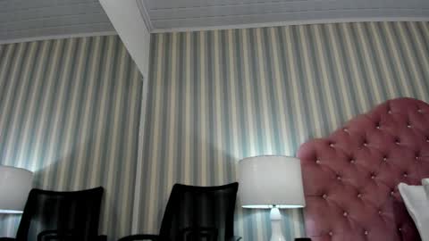 HazelMoret online show from 27, 2, 2025