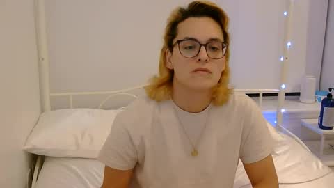 Snapshot of hazelraven25 chatting on 30, 10, 2025 hazelraven25 online show from 30, 10, 2025