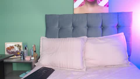 Snapshot of hazz_smith chatting on 15, 12, 2025 HAZZ SMITH online show from 15, 12, 2025