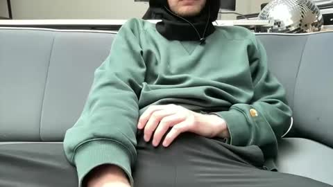 hchappel19 online show from 5, 10, 2025