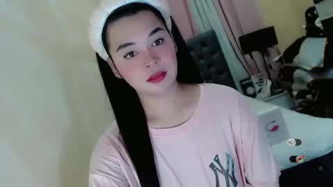 Snapshot of heatmusex_ chatting on 27, 5, 2026 Kylene3 online show from 27, 5, 2026