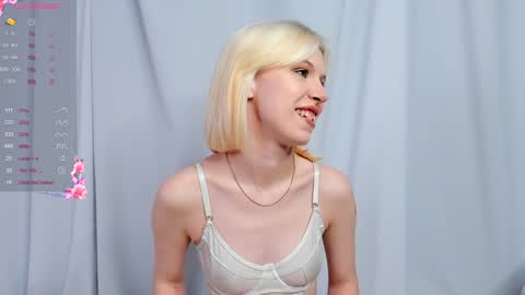 Our names are Anette and Alice online show from 25, 12, 2024