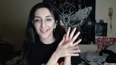 Snapshot of heavenlycreature chatting on 2, 1, 2025 Diana online show from 2, 1, 2025