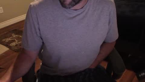 Snapshot of heavilyhung chatting on 7, 7, 2026 John online show from 7, 7, 2026