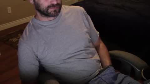 Snapshot of heavilyhung chatting on 17, 7, 2026 John online show from 17, 7, 2026