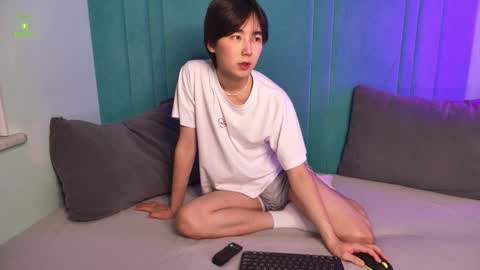 HEEJIN online show from 8, 11, 2025