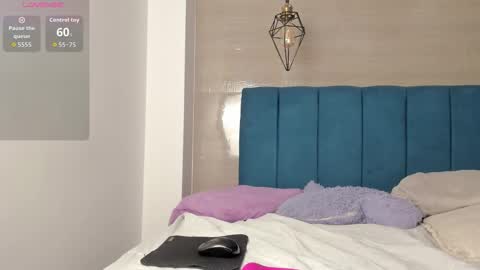heidi_feuer online show from 16, 10, 2025