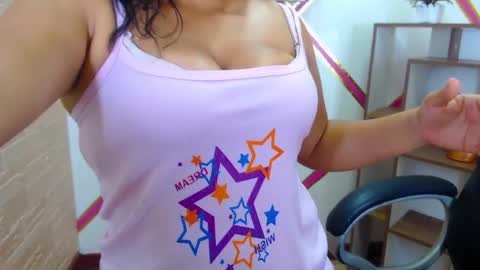 Snapshot of heidy_colins chatting on 14, 1, 2026 MY NAME IS HEIDY online show from 14, 1, 2026