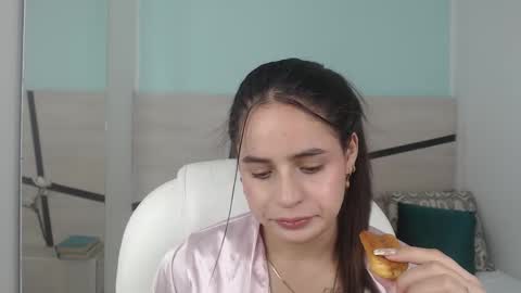 Heidy  online show from 3, 3, 2025