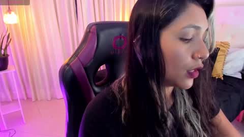              online show from 12, 2, 2025