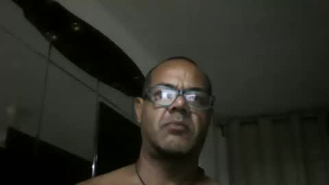 Snapshot of heistt chatting on 22, 9, 2025 Heist Stein online show from 22, 9, 2025