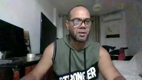 Snapshot of heistt chatting on 19, 11, 2025 Heist Stein online show from 19, 11, 2025