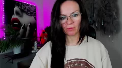 Helen online show from 10, 4, 2026