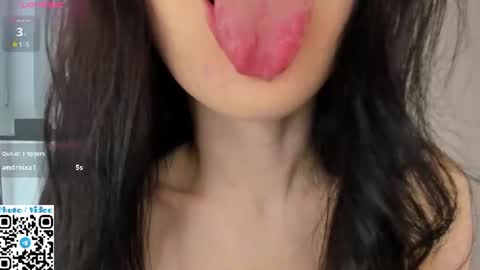helen_sparkk online show from 28, 6, 2026
