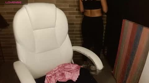  Only 18 cyrus online show from 21, 4, 2026