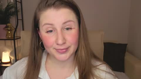 Snapshot of helens_lov chatting on 27, 4, 2026 Helen online show from 27, 4, 2026