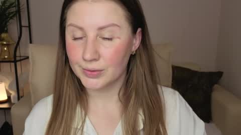 Snapshot of helens_lov chatting on 1, 5, 2026 Helen online show from 1, 5, 2026