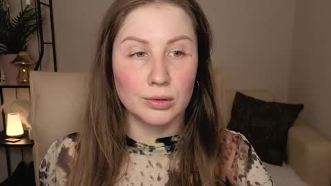Snapshot of helens_lov chatting on 5, 5, 2026 Helen online show from 5, 5, 2026