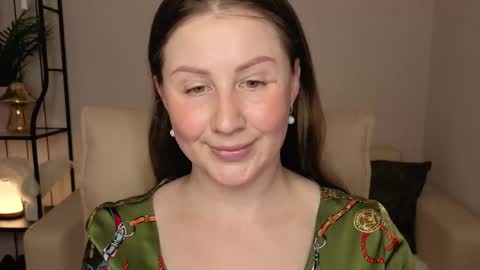 Snapshot of helens_lov chatting on 10, 5, 2026 Helen online show from 10, 5, 2026