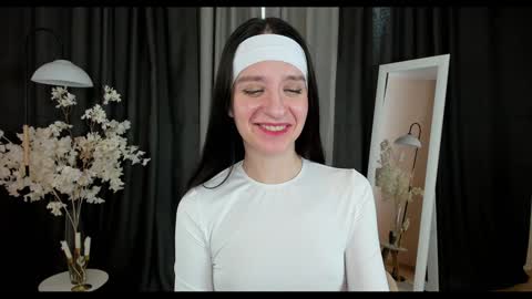 Helen online show from 2, 2, 2025