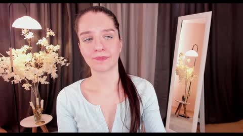 Helen online show from 6, 2, 2025