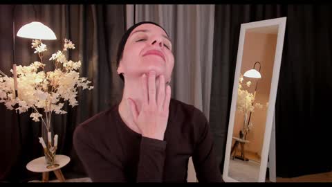 Helen online show from 8, 2, 2025