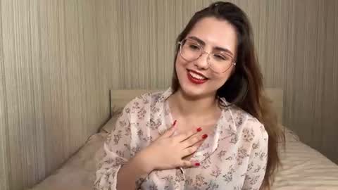 Snapshot of helgadaoud chatting on 10, 7, 2026 Ada online show from 10, 7, 2026