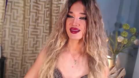 hellatarahathor online show from 3, 2, 2026