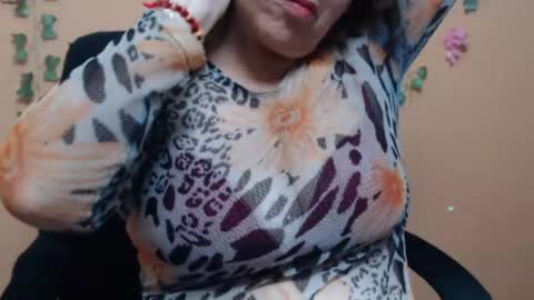 Snapshot of hellensextits chatting on 3, 1, 2025 hellen online show from 3, 1, 2025