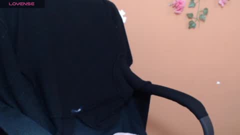Snapshot of hellensextits chatting on 28, 2, 2025 hellen online show from 28, 2, 2025