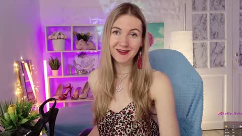 Alisia  Monday to Friday from 10 am to 4 pm GMT 2 online show from 14, 2, 2025