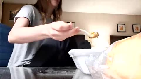 Snapshot of hellokitten123 chatting on 13, 4, 2026 hellokitten123 online show from 13, 4, 2026