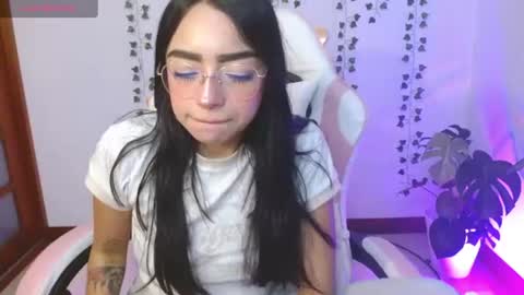 Snapshot of hellokitty_valery1 chatting on 10, 7, 2026 hellokitty_valery1 online show from 10, 7, 2026