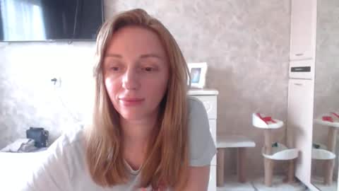 Snapshot of hellokittykaty chatting on 21, 5, 2026 Victory online show from 21, 5, 2026