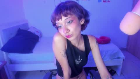 Raven and Momo online show from 2, 2, 2026