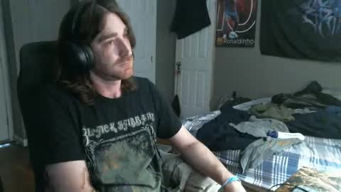 Snapshot of hellothereimcoolyo chatting on 27, 3, 2026 longhairbeardedguy online show from 27, 3, 2026
