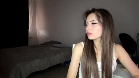 hellyluxury online show from 30, 5, 2026