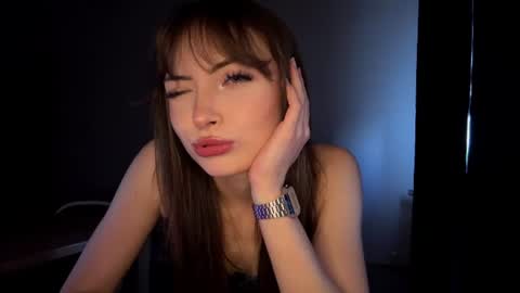 hellyluxury online show from 17, 6, 2026