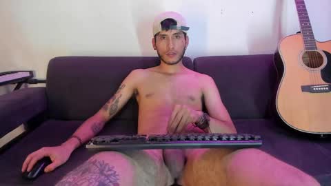 Snapshot of henrik_senn chatting on 14, 12, 2024 henrik_senn online show from 14, 12, 2024