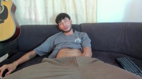 Snapshot of henrik_senn chatting on 11, 9, 2025 henrik_senn online show from 11, 9, 2025